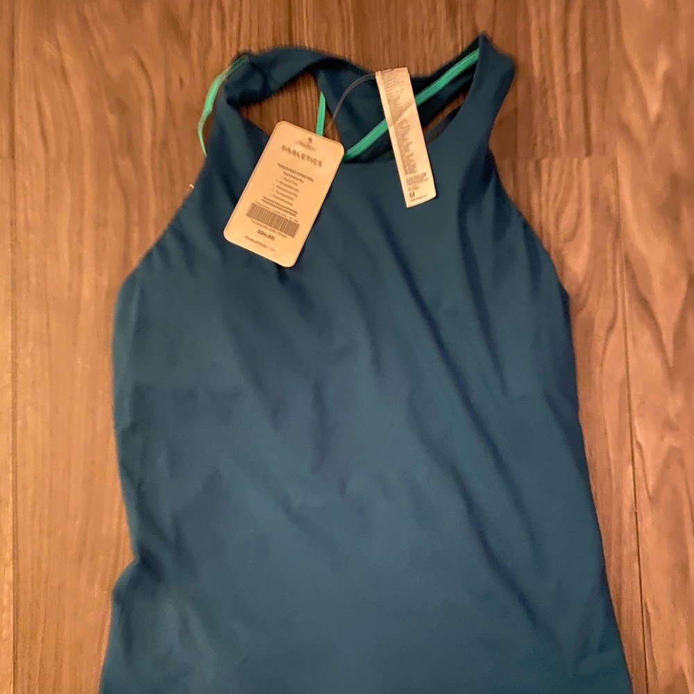 BRAND NEW | FABLETICS | built-in bra tanktop | Med